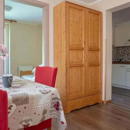 Maja By The River Apartment *