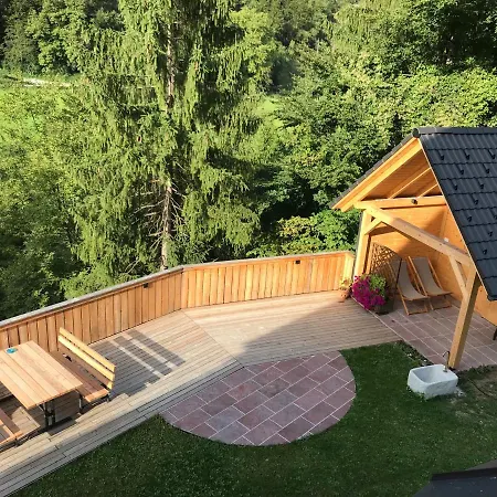 公寓 Maja By The River *