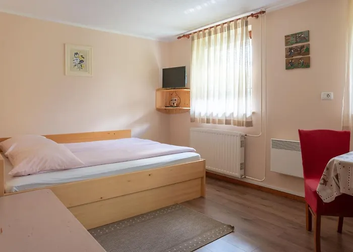 Maja By The River 公寓