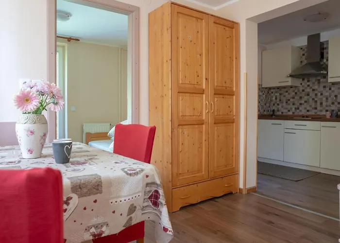 Maja By The River 公寓 *